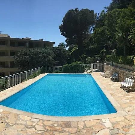 Escape To The French Riviera Апартаменты *